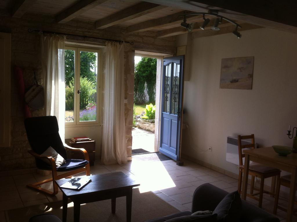 La Petite Maison Crezieres Quarto foto
